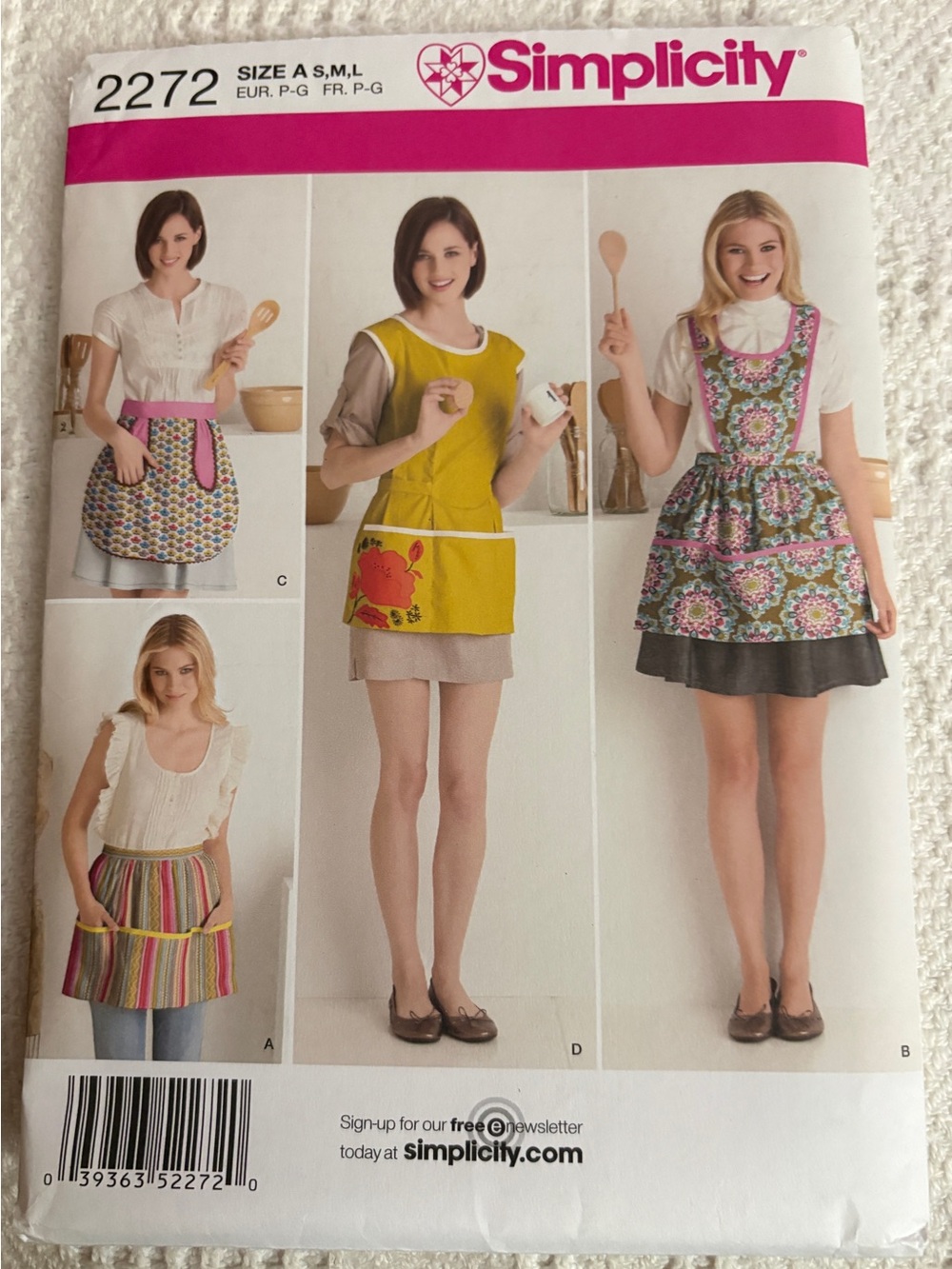 Simplicity Pattern 2272A for Misses’ Aprons